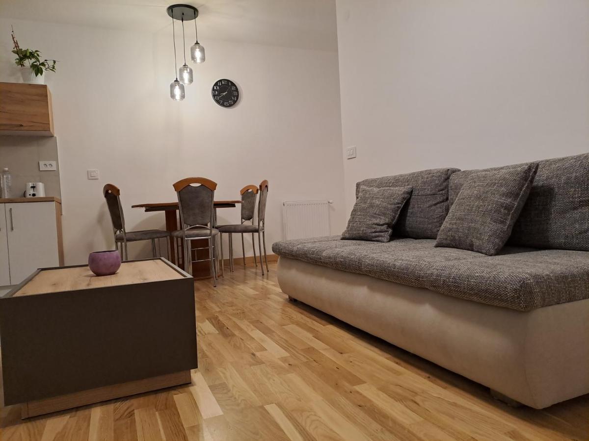 Das Apartman سوبوتيتْسا المظهر الخارجي الصورة
